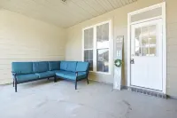Just minutes from LSU, SU & Downtown Baton Rouge!