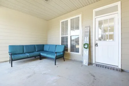 Just minutes from LSU, SU & Downtown Baton Rouge! Отели в г. Аддис