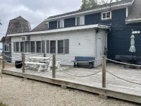 Fabulous Lake House near Lake Geneva, 1.5 hours from Chicago!!