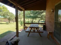 Scenic Stillwater Retreat in rural KY Horse Country, WiFi/AC, Fishing/Canoeing