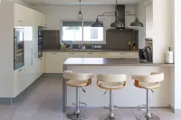 VILLA with heated pool-3 bedrooms, sleeps 6