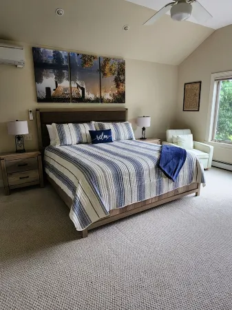 Relax by "The Water's Edge enjoy amazing views and year round fun! 6BR/3.5BA Отели в г. Каслтон