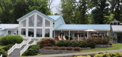 The Blue Heron Getaway on Claytor ake in the Appalachian Mountains of Virginia
