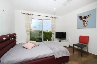 villa terrace pool sauna spa Hotels near Plage du Roncu