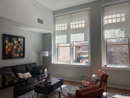 Loft in downtown Norfolk, restaurants/entertainment at your door step