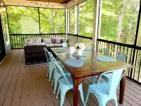 Lake Luxury, Sleeps 16, 3800+ sq/ft Hotels in South Point