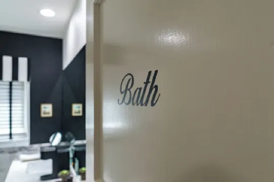 Luxury Eco-Retreat, Historic Redlands, Orange Blossom Views, Near Kimberly Crest