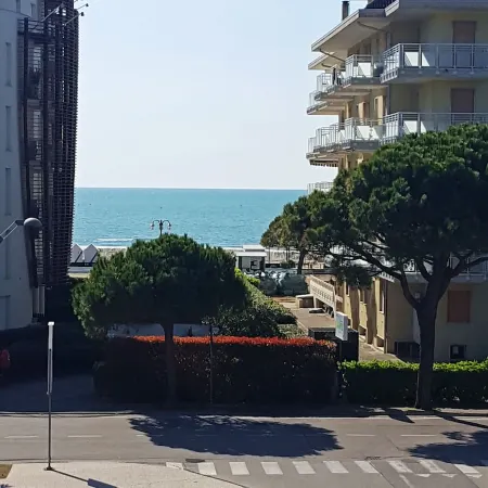 Jesolo Apartment: Love Nest Venice