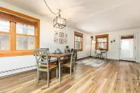 New! Lovely 1BR. Walk to Main St