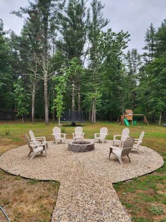 Cozy Cabin with a Hot Tub!