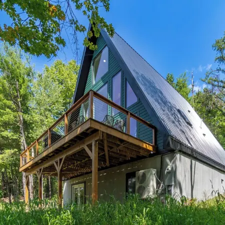 Modern A-Frame near many wineries and activities: fire pit, King beds, & more!