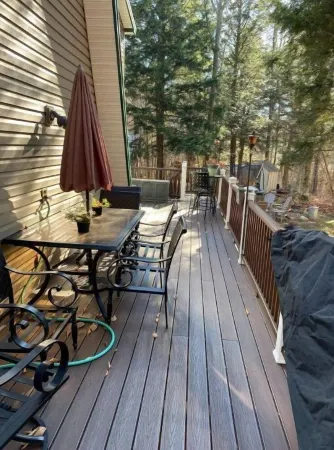 Bear Creek Lodge: By First Lake, Ride from Cabin