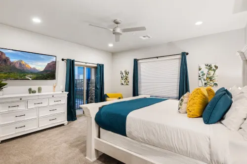 Luxury Private Pool + Spa - 34+ Guests - Oasis