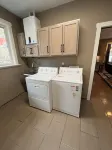 Luxury studio in the private hillside of Trail. Wi-Fi & Pet Friendly!