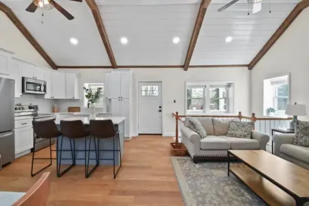 Modern Country Cottage in Wine Country