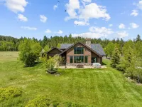The Chalet @ BHOTR-Luxurious mtn getaway w/hot tub on back patio