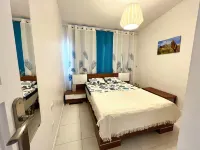 Lovely 2 bedroom apartments with sea view, air conditioning and  Wi-Fi