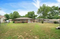 Amy Ln-Newly Remodeled Home w/ Outdoor Dining Area