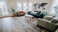 New Modern Stylish Oasis, Bright and Comfortable Home - 4 tähden