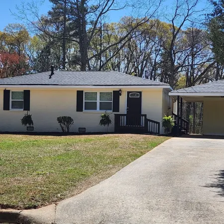 Welcome to the Hollywood of the South!  2 miles from Covington Square.