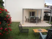 Small apartment with garden Hotels in Bergerac