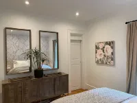 Charming! 2BDR -5 min. Walk to Lake Resort or Downtown 캐넌다이과 레이크 스테이트 마린 공원 주변 호텔