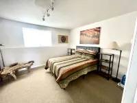 Three-story townhome tucked back in the woods near Winter Park