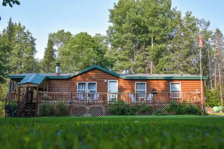 River Front Cabin Отели в г. Брин Тауншип