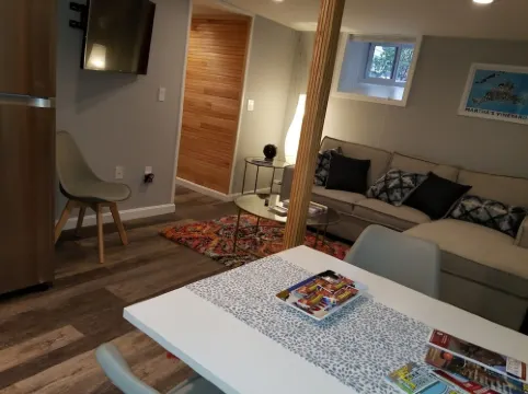 NEW Modern Apartment Near Boston & Harvard Square.