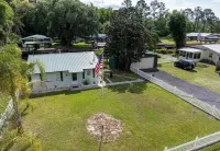 Free Boat to Use at Our Fish Camp, Water Front, Fish from Dock,Worm Farm,Pets OK