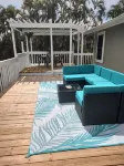 Just Renovated.  Well Stocked!  Serenity and Shelling Oasis. Walk to the Beach.