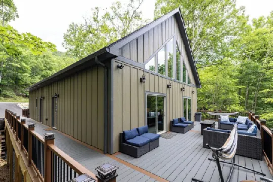 6Br ¦ 5 King Beds ¦ Bunk Room with 2 Bunks ¦ 8 Bathrooms ¦ Platinum Pool Pass!