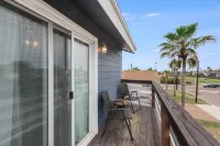 Private Pool. Arcade Room. BBQ Grill. Outside Giant Games. King Size Bed.