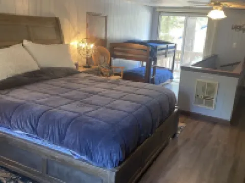 Riverfront Cabin on Hamilton Branch · Lake Almanor / Pet-Friendly 플러머스 카운티 호텔