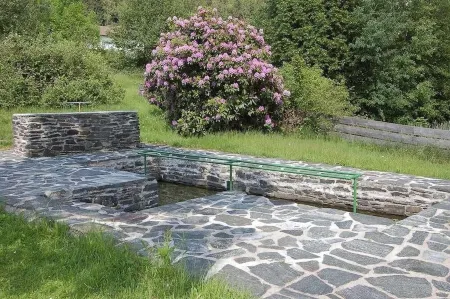 Vacation apartment with a panoramic view, modern, by a golf course, wellness