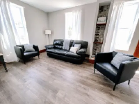 Waterfront 2 BR Lower-level w/ grill & kayaks アルゴマのホテル