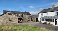 Lovingly converted 1st floor Victorian corn store near coast perfect for couples