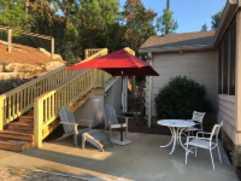 Cozy Lakefront Log cabin with miles of view plus small beach!