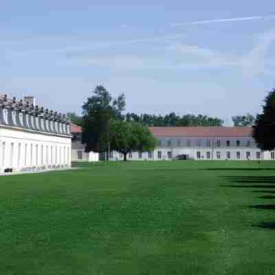 Mercure Rochefort La Corderie Royale Hotel Exterior
