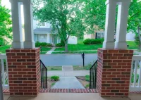 Large 3 BR 2.5BA Lake Norman House in Birkdale Village,Close to Charlotte!