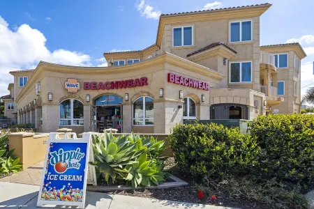 Exquisite, Spacious Beach House in Village!  Best Location. Walk to Everything.