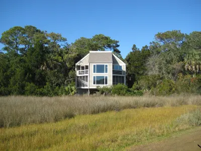 Spectacular Views - One of a Kind - Secluded Setting