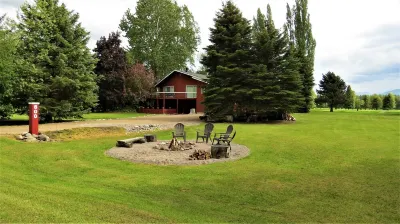 Club Ted , 5 minutes from Glacier Park Entrance. Hotels in der Nähe von Lake McDonald