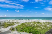 ~ Beachfront ~ Yes, That's Your View! ~ End of Summer Specials ~