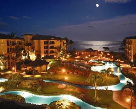 CROWN JEWEL PENTHOUSE D406! UNFORGETABLE OCEAN VIEWS! Hotels in Kapaa