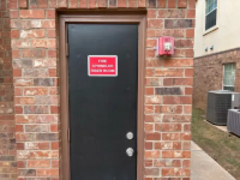 Texas Tech Condo - Prime Location - Walk to Campus, Broadway and Downtown