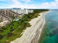 Key Biscayne Luxury Retreat - Fully Remoleded 3 Bedroom 2,000 SF Residence Hotels in Key Biscayne