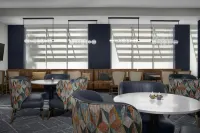 SpringHill Suites Savannah Downtown/Historic District - sarapan