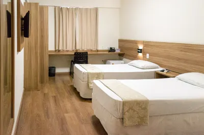 Hotel Malibu Inn Các khách sạn gần Campos Salles Center of Science, Writing, and Art Museum