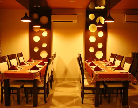 Royal Hopp-Inn Chittorgard